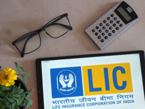LIC AAO/AE Recruitment 2025