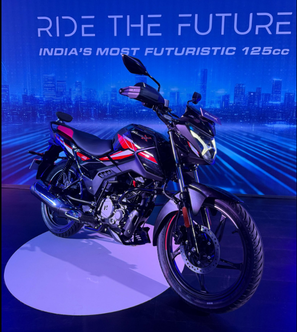 Hero MotoCorp Glamour X 125 front side view showing sporty design